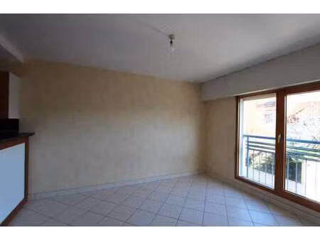 location appartement 2 pièces à nantes saint-felix (44000) : à louer 2 pièces / 37m² nante