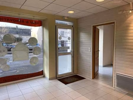 location bureaux et commerces à lanester parc des expositions (56600) : à louer / 68m² lan