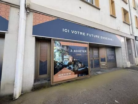 location bureaux et commerces à lorient (56100) : à louer / 137m² lorient