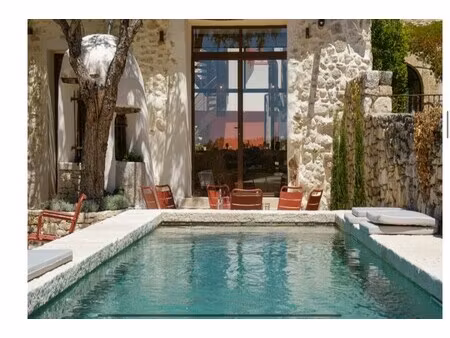 maison de luxe à vendre à venasque