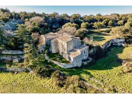 maison de luxe à vendre à gordes