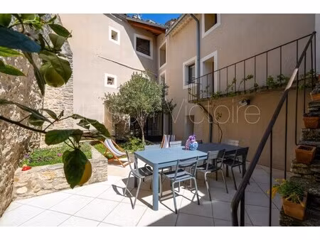 maison de luxe à vendre à lagnes