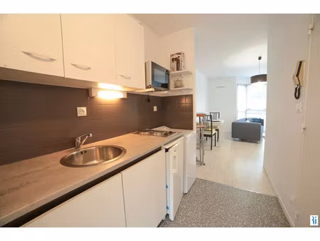 location appartement 1 pièce 27 m² à mont-saint-aignan (76130)