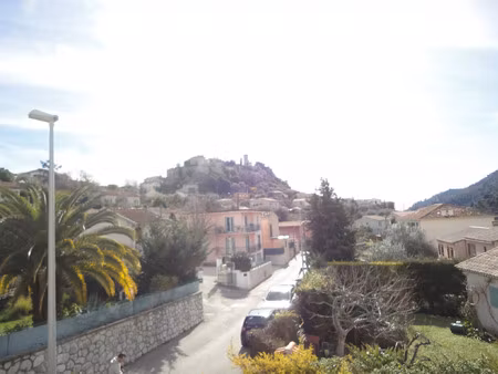 location appartement 2 pièces 40 m² à tourrette-levens (06690)