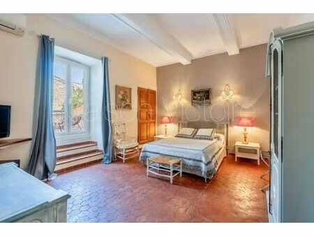 maison de luxe à vendre à cabrières-d'avignon