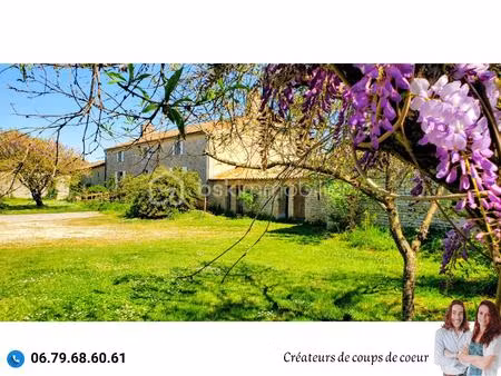 corps de ferme de 173 m² à melle