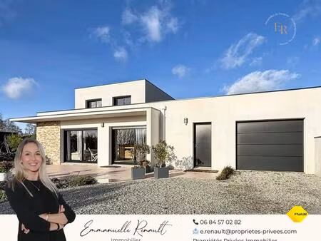 maison d'architecte baignée de lumière à 10 min de vannes