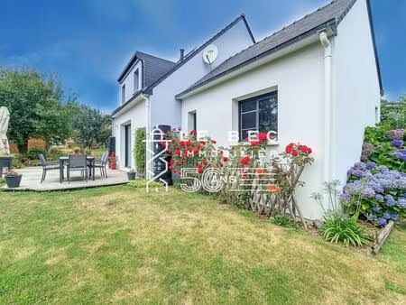 cléguer : contemporaine sur 900 m² de terrain