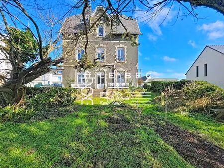 exclusivité clohars-carnoët : finistère sud  manoir vue mer à rénover