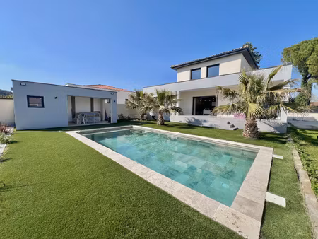 villa contemporaine 161 m2 piscine pool house garage