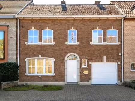 maison élégante et entièrement renovée à wemmel