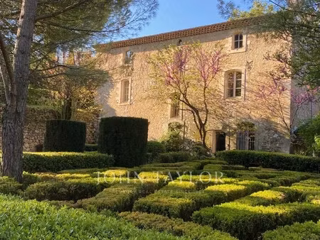 ferme à vendre à bonnieux