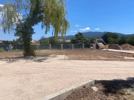 vente terrain 582 m² à pignans (83790)  159 500 €