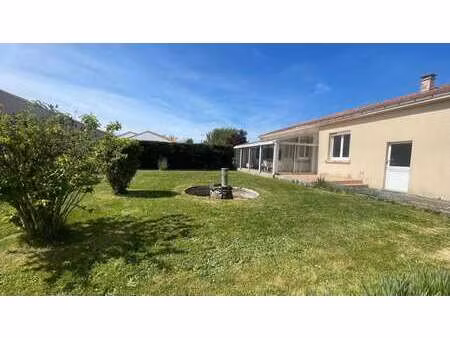 vente maison à grosbreuil (85440) : à vendre / 82m² grosbreuil