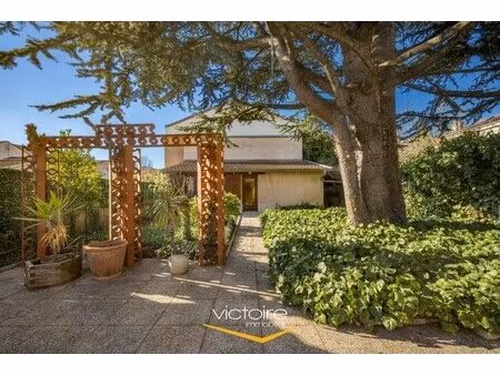 maison de luxe à vendre dans le quartier transvaal