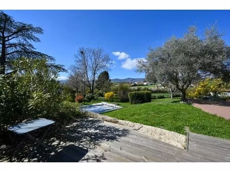 maison de luxe à vendre à sainte-consorce