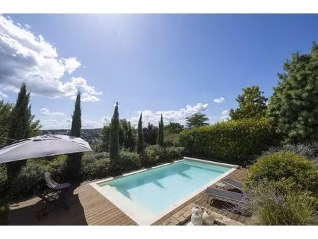 maison de luxe à vendre dans le quartier chantegrillet