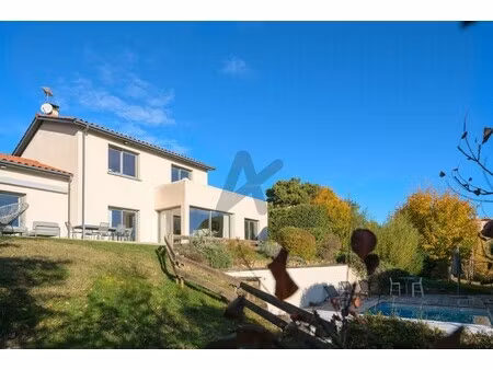 maison de luxe à vendre à poleymieux-au-mont-d'or