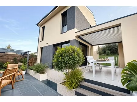 maison de luxe à vendre à sathonay-village