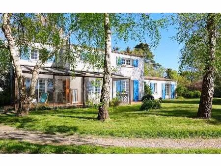 vente maison à vieillevigne (44116) : à vendre / 190m² vieillevigne