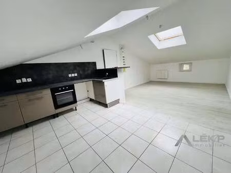 location appartement 3 pièces à rocheservière (85620) : à louer 3 pièces / 33m² rocheservi