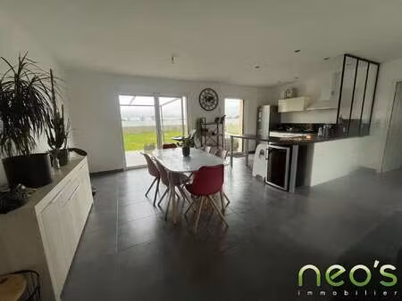 location maison à chemillé-en-anjou (49120) : à louer / 95m² chemillé-en-anjou