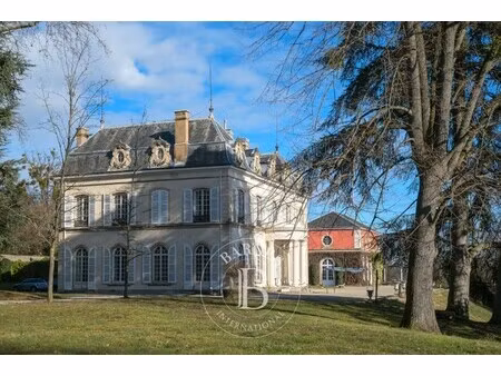 maison de luxe à vendre dans le quartier charlier