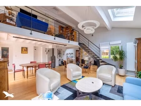 maison de luxe à vendre dans le quartier champvert-point du jour-saint irénée