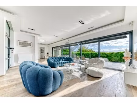 maison de luxe à vendre dans le quartier ouest