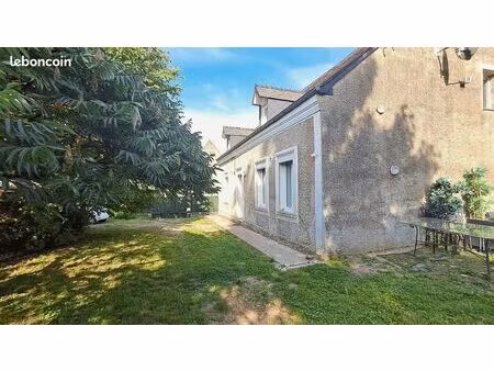 maison 10 pièces 215 m²