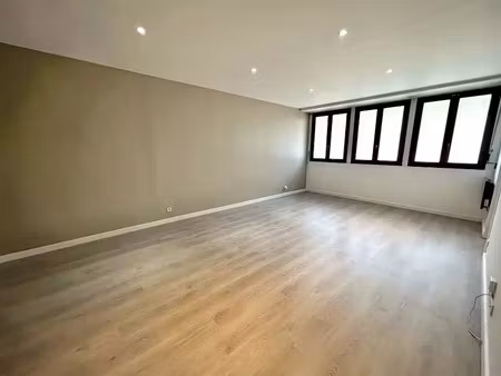 vente locaux professionnels 3 pièces 73 m² à marseille 6ème (13006)  235 000 €