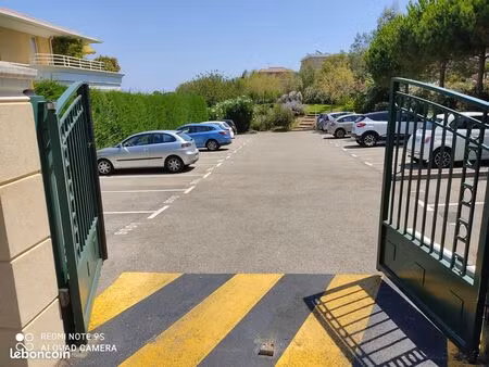 location parking antibes