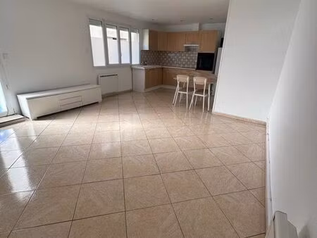 maison plein centre 2 chambres