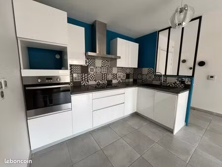 appartement 3 pièces 64 m²