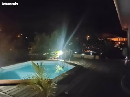 location villa t4 piscine et jardin