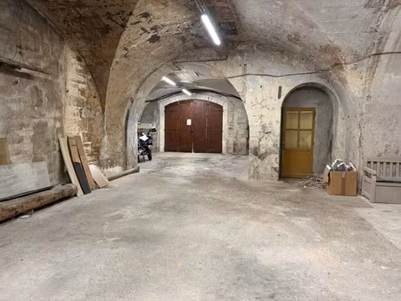 vente parking 120 m² à beaucaire (30300)  40 000 €