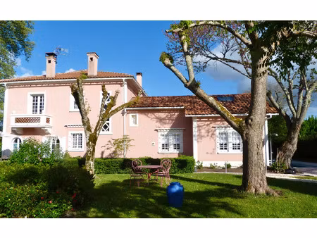 maison roquefort m² t-6 à vendre  450 000 €