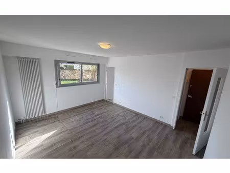 location appartement  m² t-1 à lagny-sur-marne  590 €