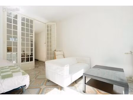 studio 1 pièce 29 m²