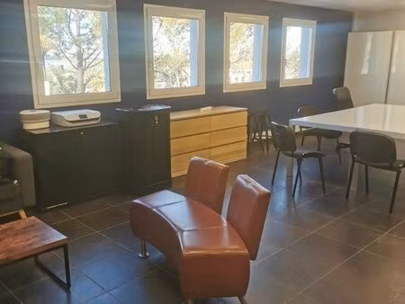 local bureau 94m2 allauch