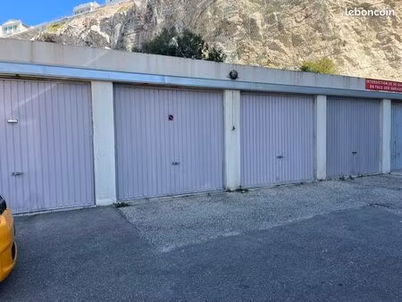 garages fermés à vendre