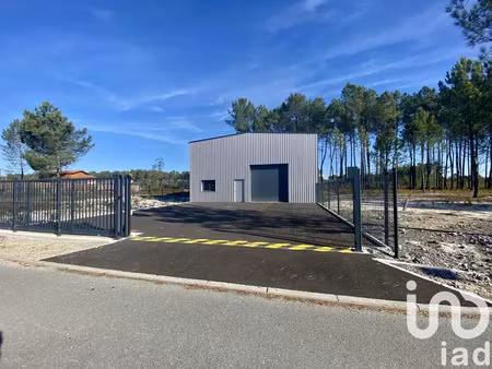 immeuble à landiras (33720)