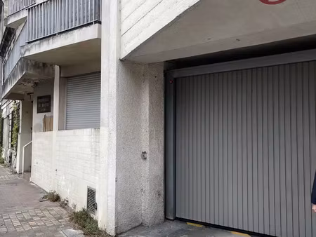 parking à bordeaux (33800)