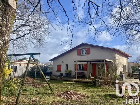 maison traditionnelle à arès (33740)