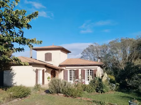maison à budos (33720)