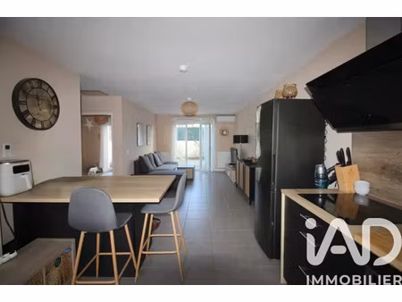 maison de village à castres-gironde (33640)