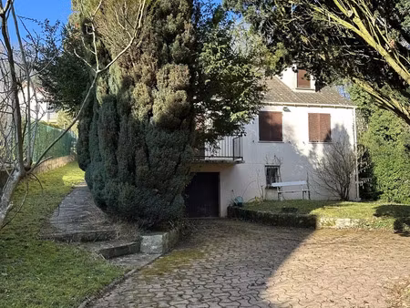 maison à chamarande (91730)
