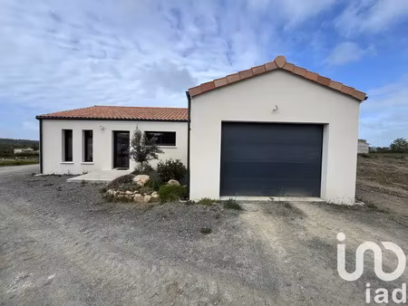 maison traditionnelle à pompaire (79200)