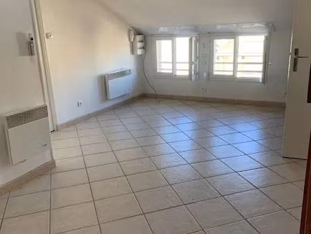 location appartement 1 pièce 20 m² à lacroix-saint-ouen (60610)  370 €