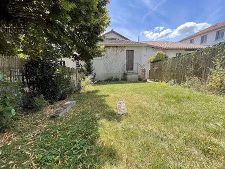 location appartement 1 pièce 36 m² à saint-just-le-martel (87590)  370 €